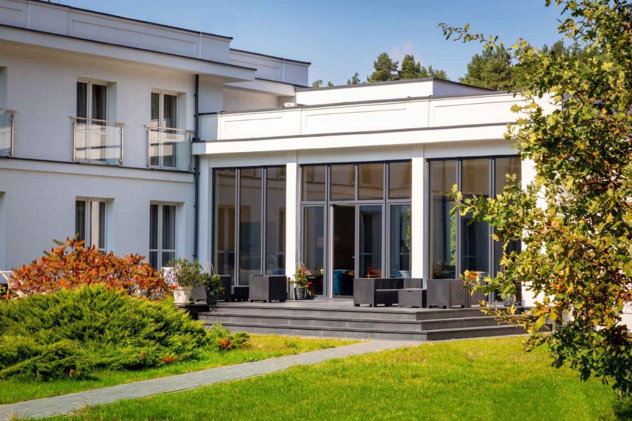 Perla Lesna Nadarzyn Bed & Breakfast ภายนอก รูปภาพ