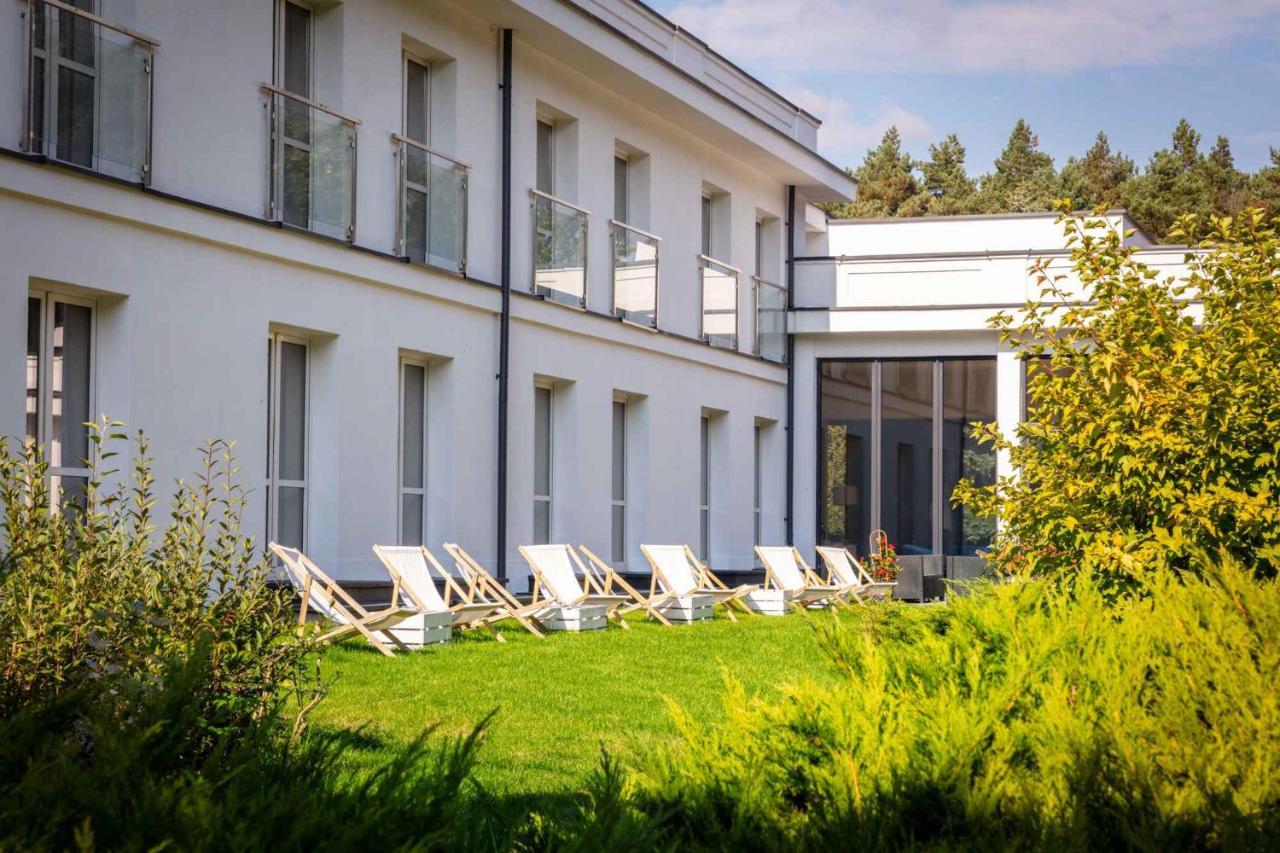 Perla Lesna Nadarzyn Bed & Breakfast ภายนอก รูปภาพ