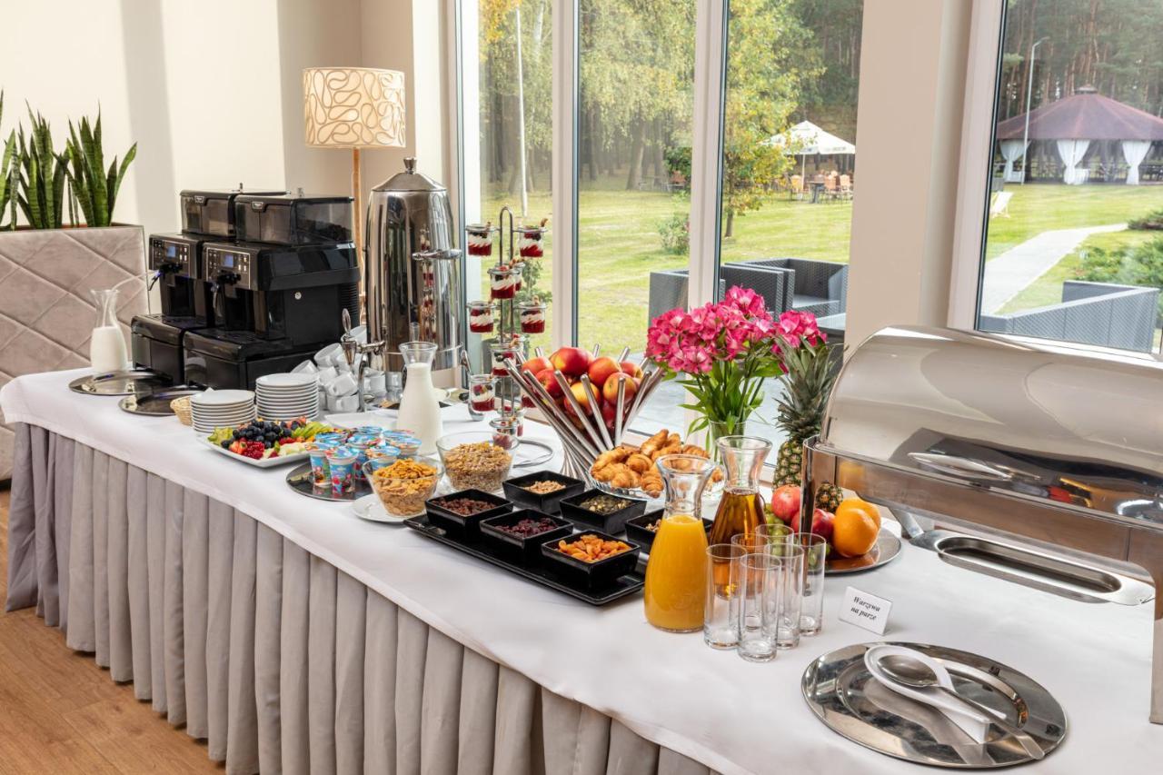 Perla Lesna Nadarzyn Bed & Breakfast ภายนอก รูปภาพ