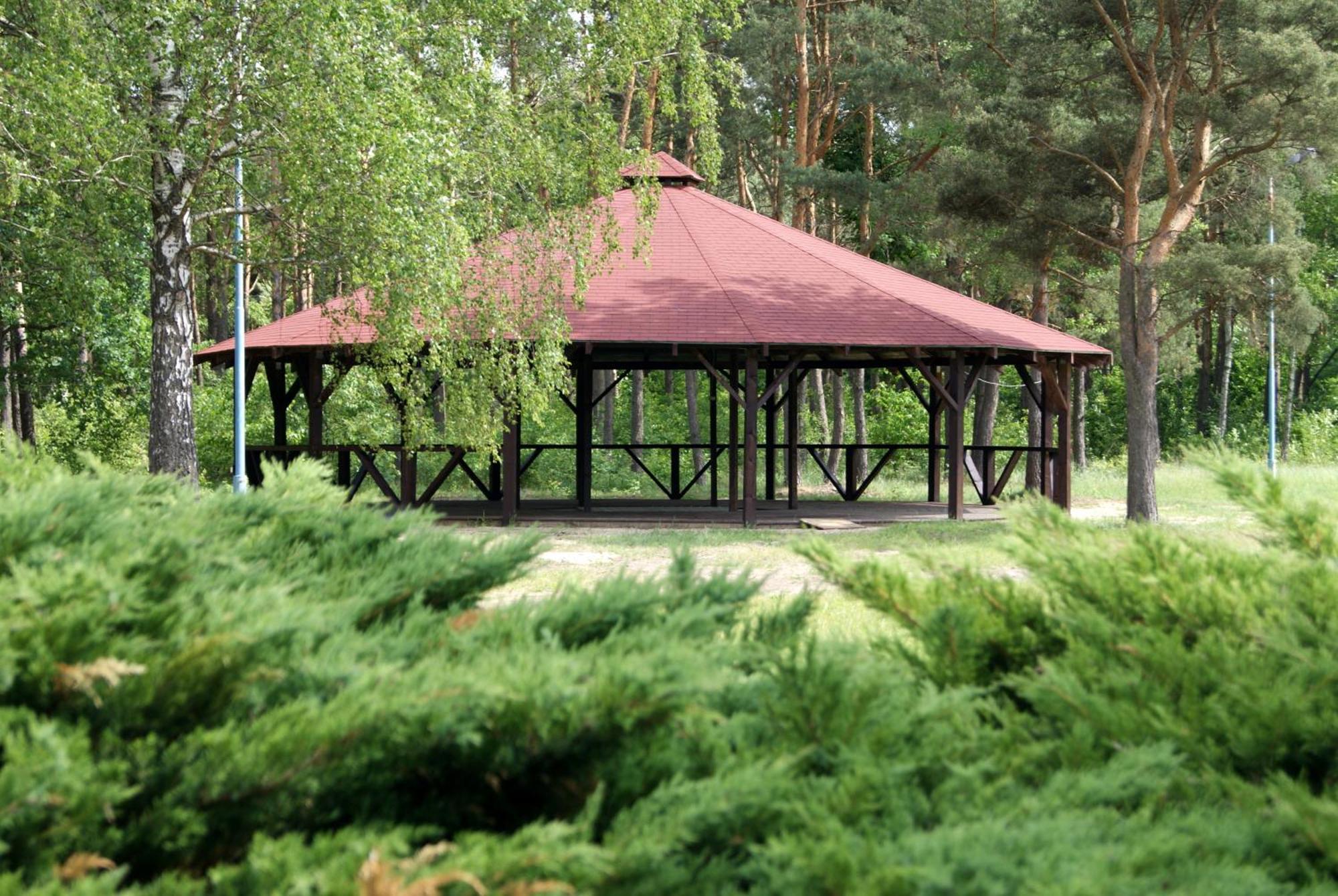 Perla Lesna Nadarzyn Bed & Breakfast ภายนอก รูปภาพ