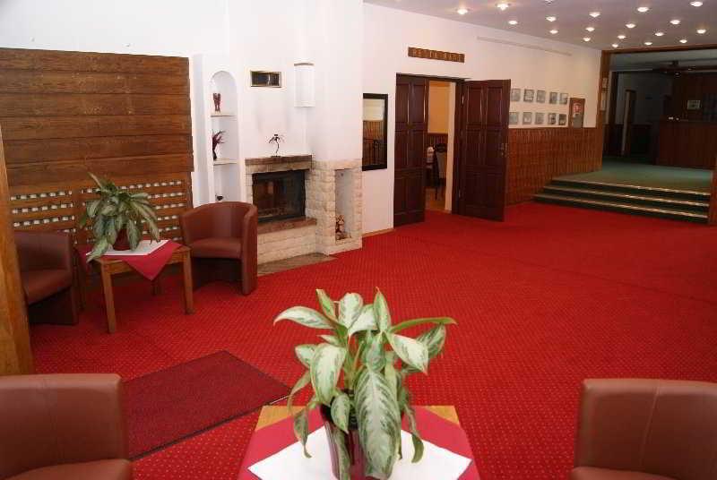 Perla Lesna Nadarzyn Bed & Breakfast ภายนอก รูปภาพ